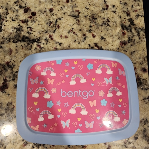 Bentgo Kids Lunch Box Trio - Blue, Pink, Green - Picture 6 of 7